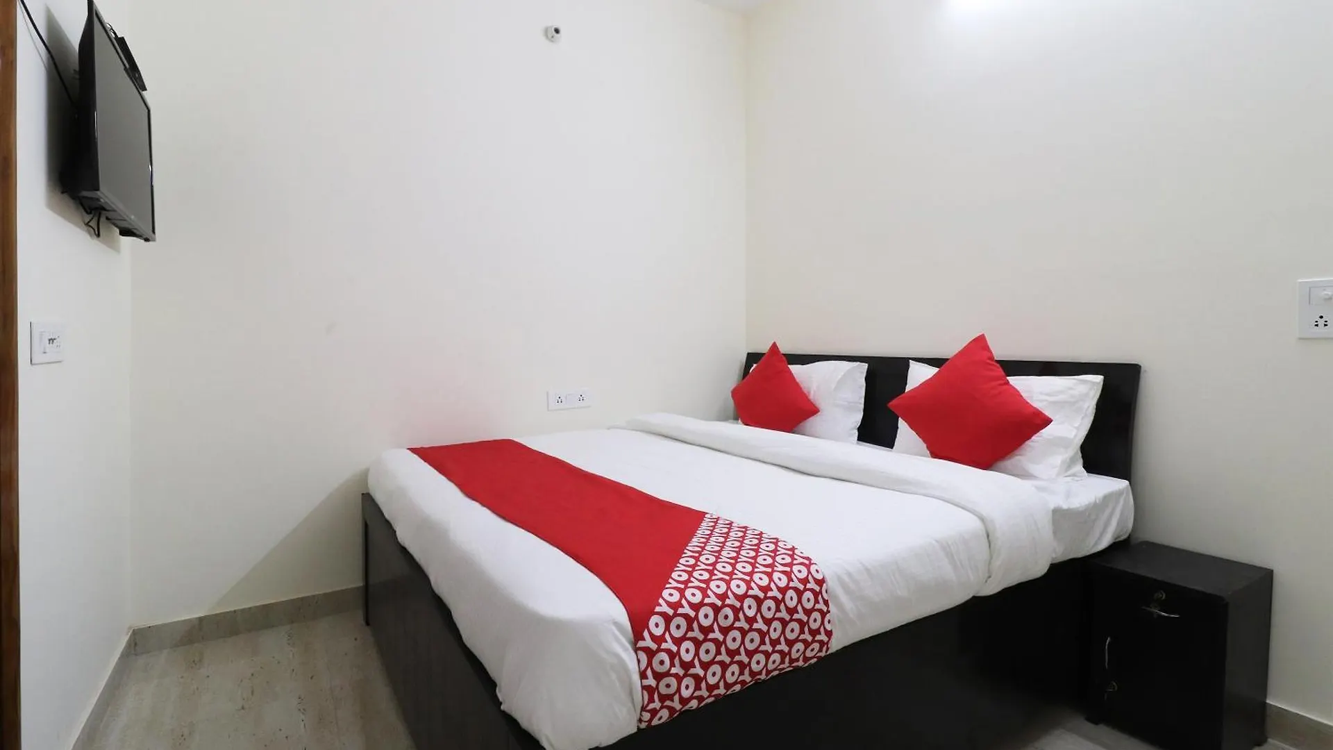 Hotel O Royal King Deluxe Delhi  India